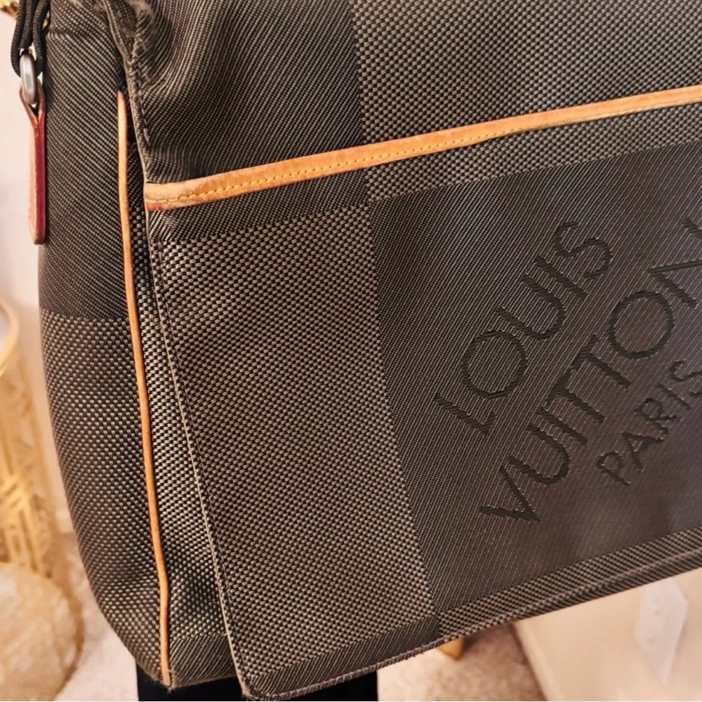 Louis Vuitton Damier Geant Terre Messenger Bag, Canvas Laptop Bag, Authentic